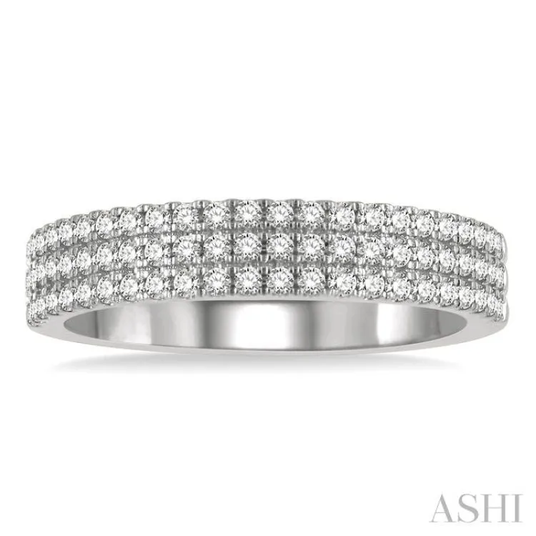 1/2 Ctw Triple Row Round Cut Diamond Wedding Band in 14K White Gold