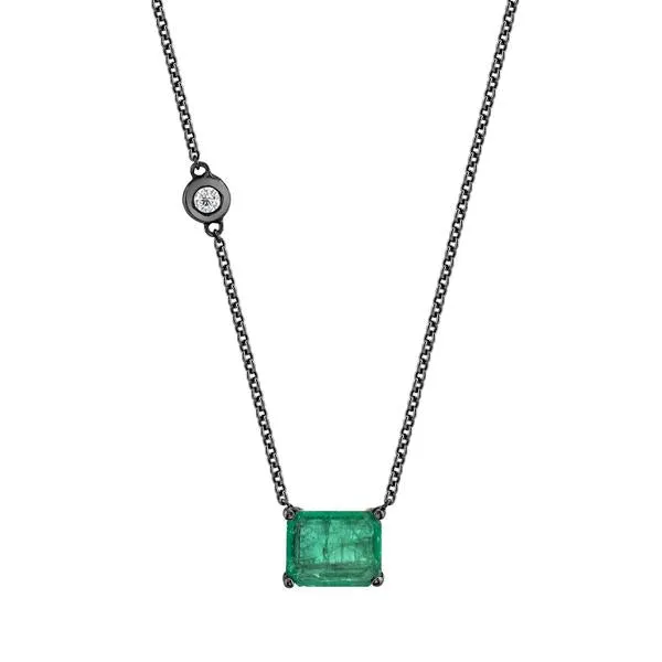 EMERALD SOLITAIRE NECKLACE