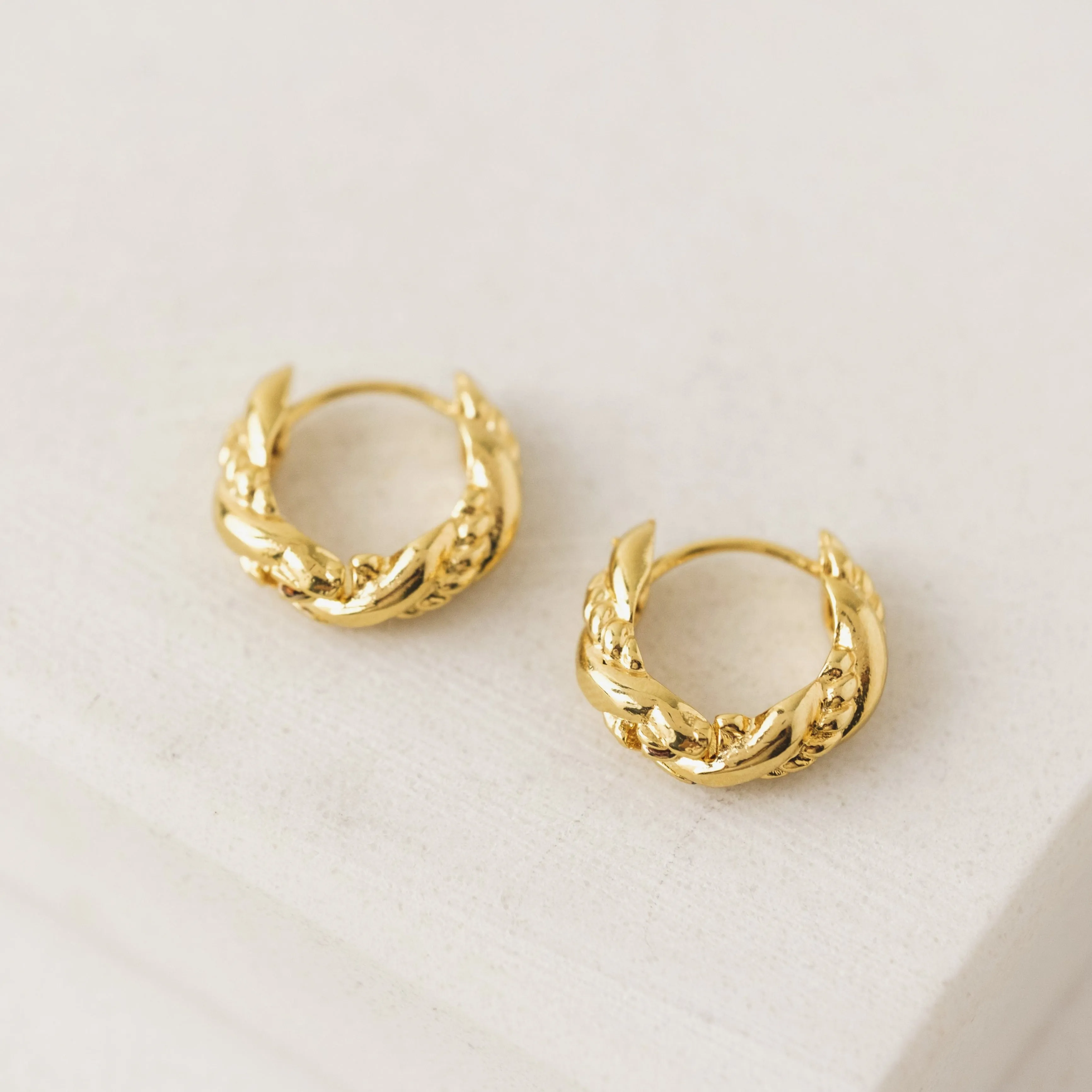 Jessie 15mm Huggie Hoop Earrings