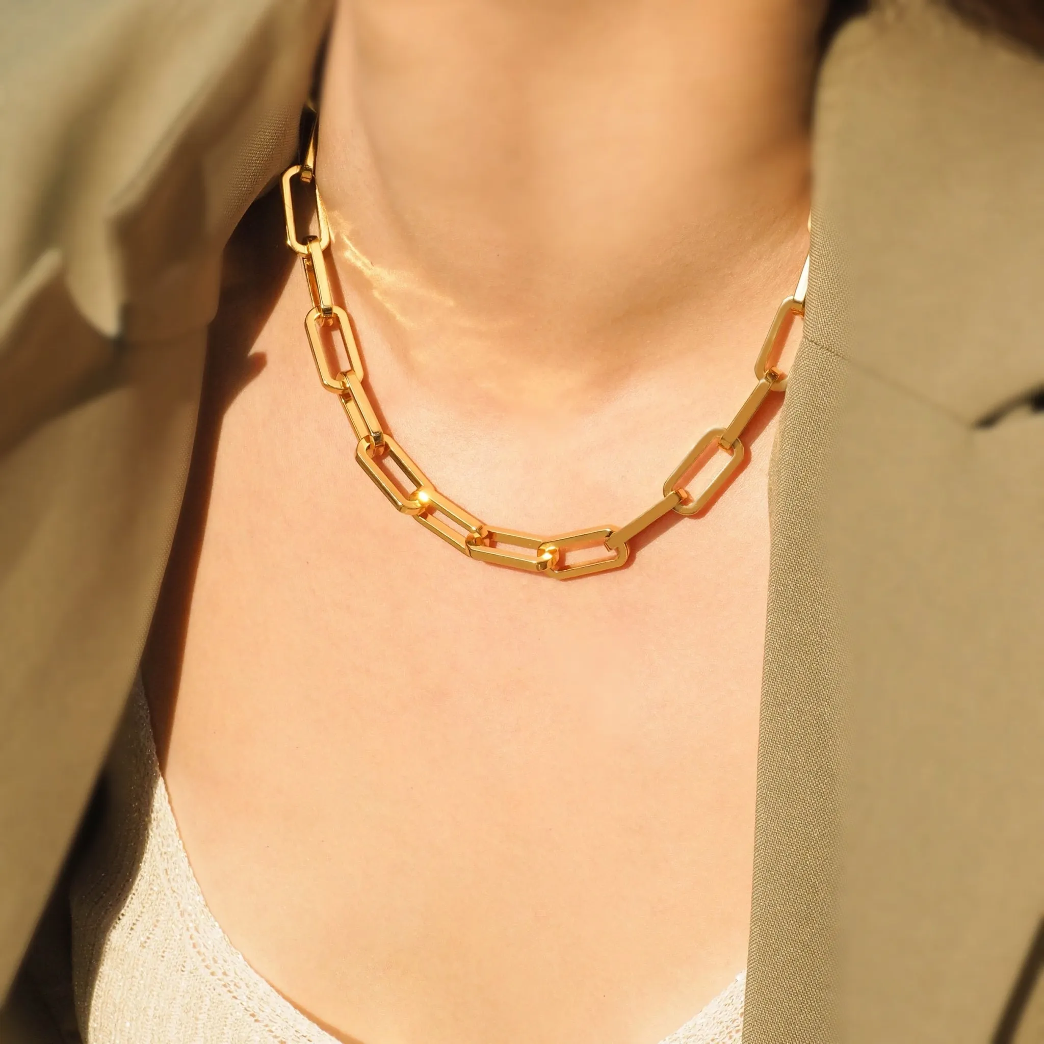 Square Modern Chain Choker