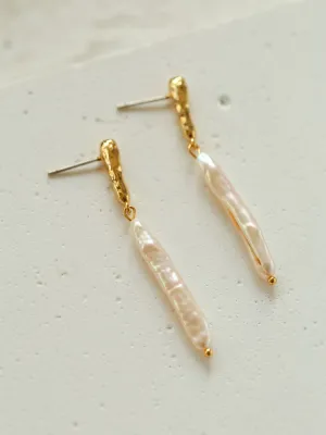 Streamer Toothpick Baroque Pearl Earrings